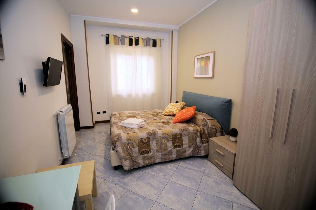 Casa Vittoria Bed & Breakfast เนเปิลส์ ภายนอก รูปภาพ
